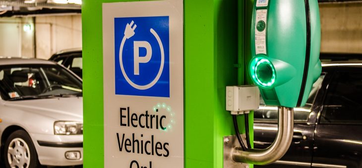 Puntos de carga de coches eléctricos en España